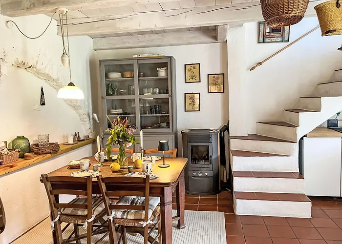 Castagna By Interhome