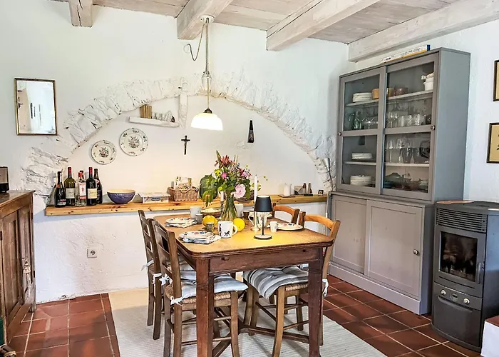 Castagna By Interhome