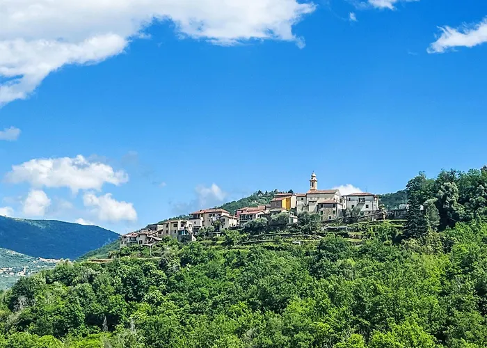 Castagna By Interhome Vakantiehuis