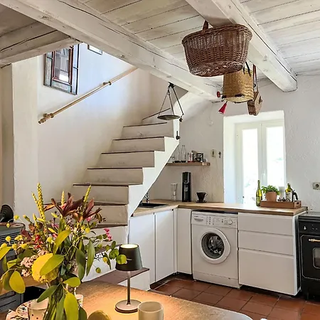 Castagna By Interhome 度假居 Borgomaro